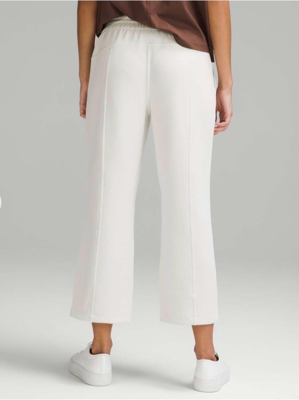 Lululemon Softstreme High-Rise Straight Leg Cropped Pant size 0